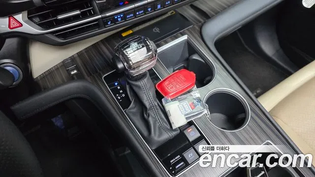 Toyota Sienna — Фото автомобиля 8