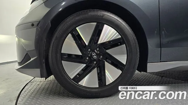 Hyundai Ioniq6 — Фото автомобиля 5