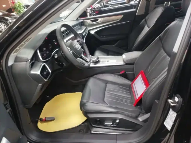Audi A6L — Фото автомобиля 14