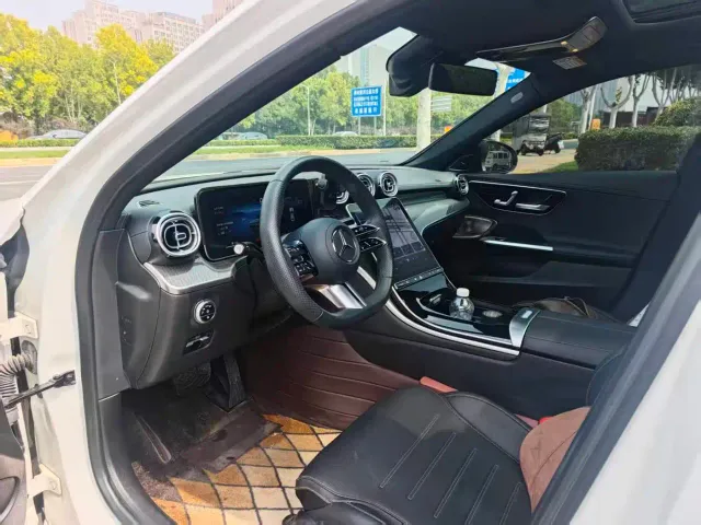 Mercedes-Benz C-Class — Фото автомобиля 7