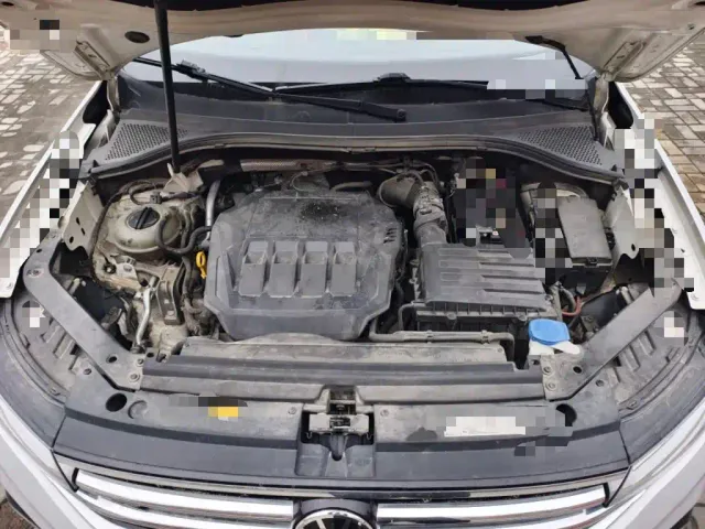 Volkswagen Tiguan L — Фото автомобиля 10