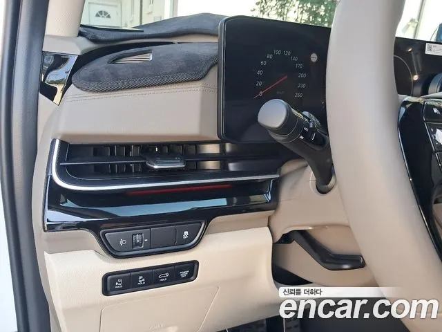 Kia Carnival Generation 4 — Фото автомобиля 20
