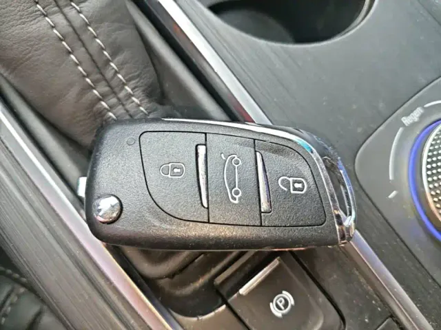 Buick Velite 6 — Фото автомобиля 8