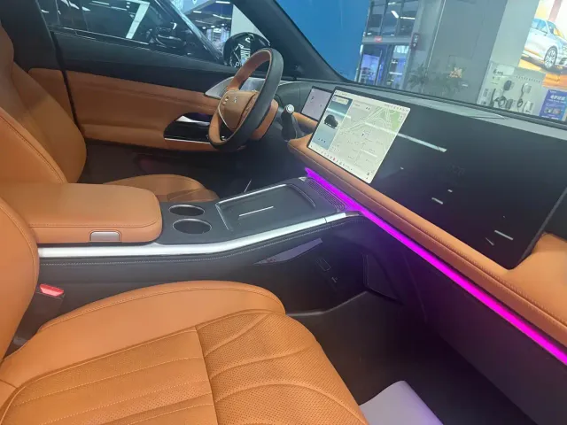 Xpeng G9 — Фото автомобиля 5