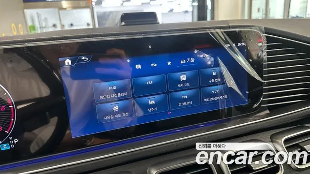 Mercedes-Benz GLS-Class — Фото автомобиля 19
