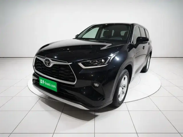 Фотография автомобиля — Toyota Highlander