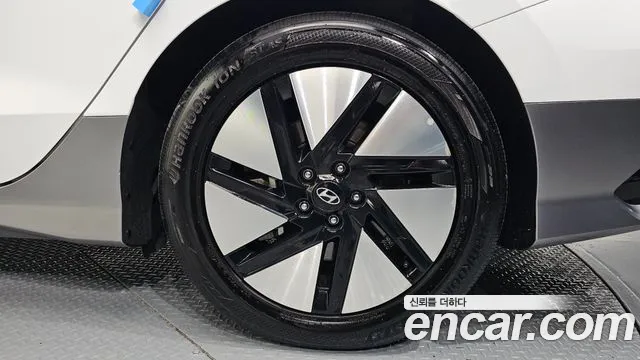 Hyundai Ioniq6 — Фото автомобиля 20