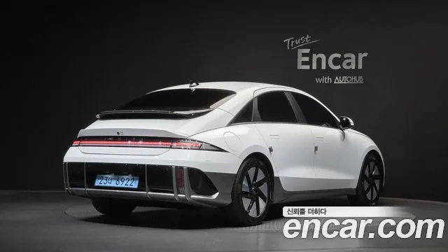Hyundai Ioniq 6 — Фото автомобиля 2