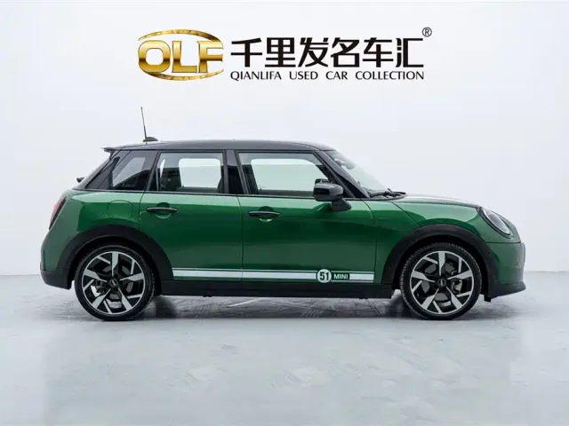 MINI Hatch — Фото автомобиля 7