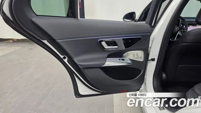 Mercedes-Benz E-Class W214 — Фото автомобиля 14