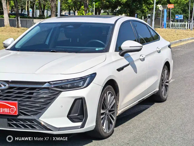 Chery Arrizo 8 — Фото автомобиля 4