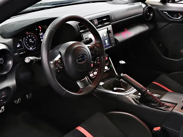 Subaru BRZ — Фото автомобиля 11