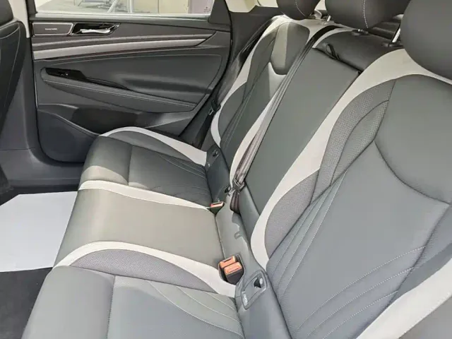Volkswagen ID.7 Vizzion — Фото автомобиля 16