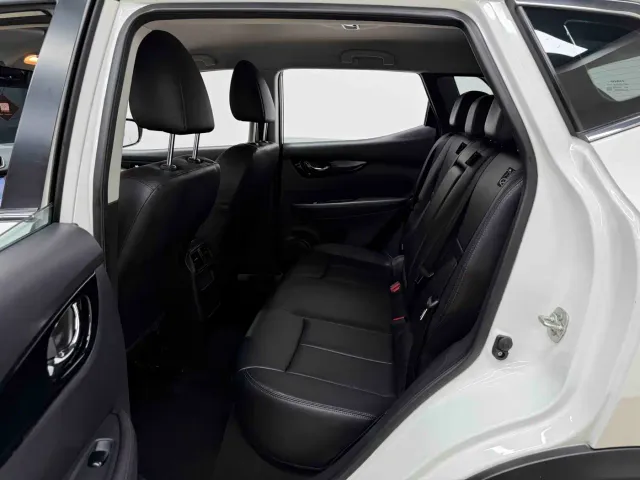 Nissan Qashqai — Фото автомобиля 16