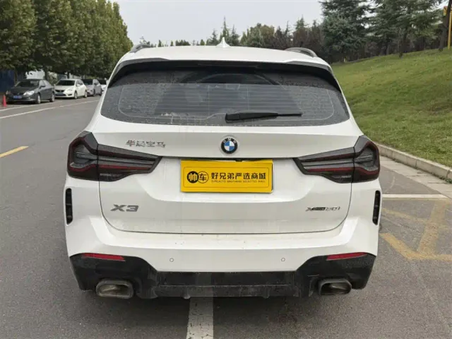 BMW X3 — Фото автомобиля 14