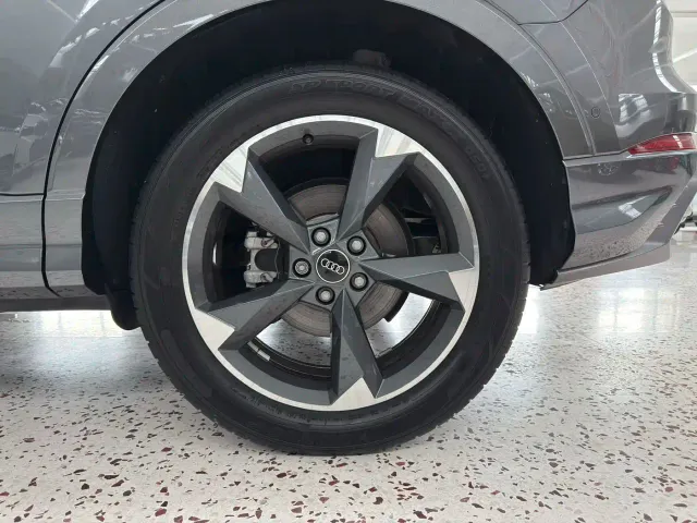 Audi Q3 — Фото автомобиля 19