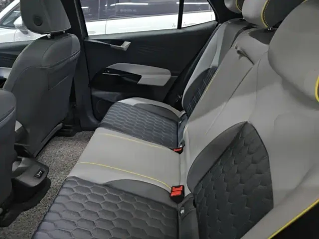 Volkswagen ID.3 — Фото автомобиля 16