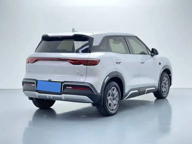 BYD Yuan UP — Фото автомобиля 4