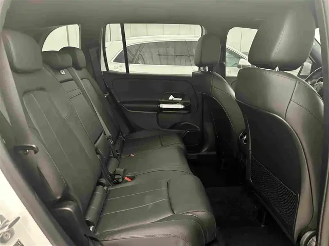 Mercedes-Benz GLB-Class — Фото автомобиля 19