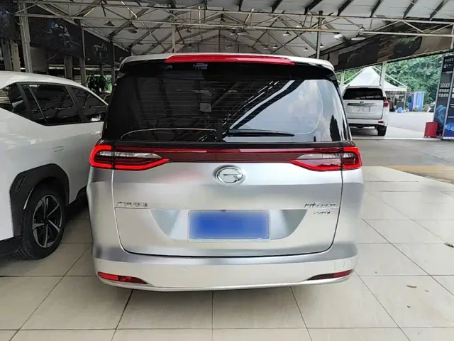 GAC Trumpchi M6 — Фото автомобиля 5