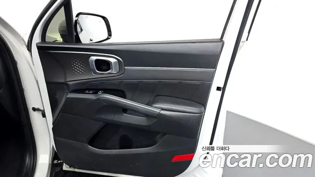 Kia Sorento Sorento 4-е поколение Дизель 2.2 2WD — Фото автомобиля 23