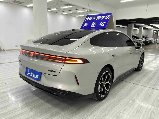 Changan Qiyuan A06 — Фото автомобиля 6