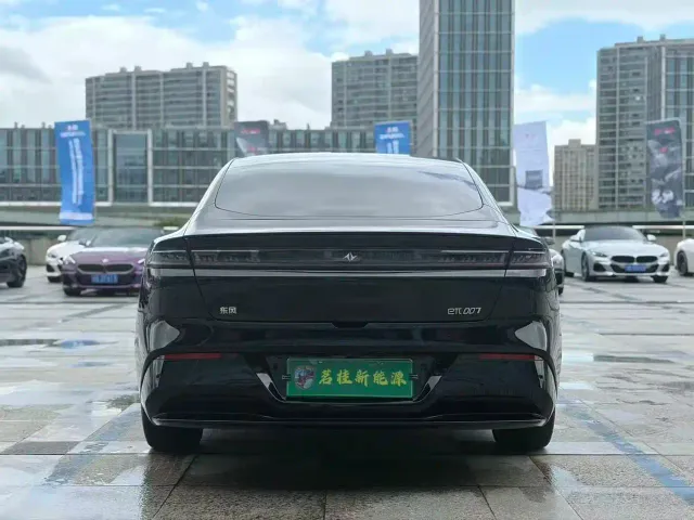 Dongfeng eπ 007 — Фото автомобиля 6