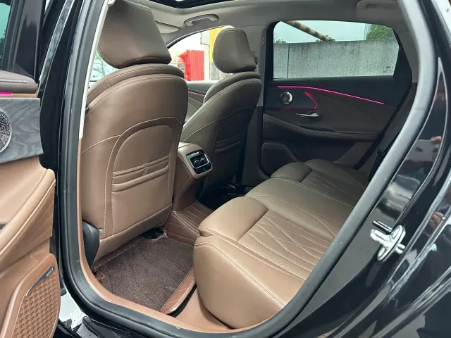 Chery Arrizo 8 — Фото автомобиля 6