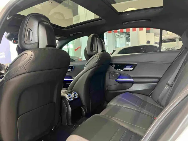 Mercedes-Benz C-Class — Фото автомобиля 5