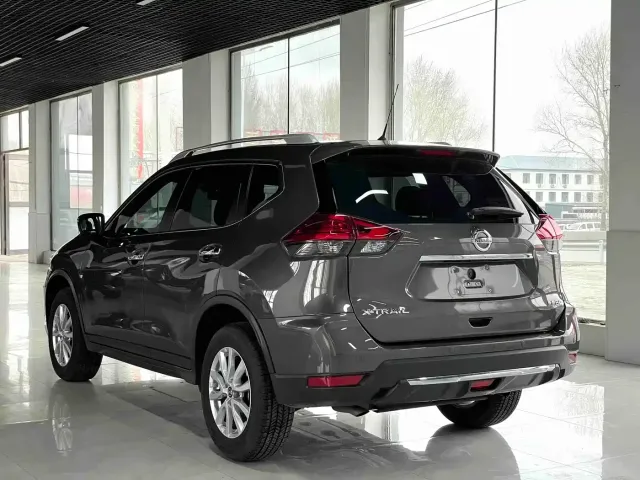 Nissan X-Trail — Фото автомобиля 6