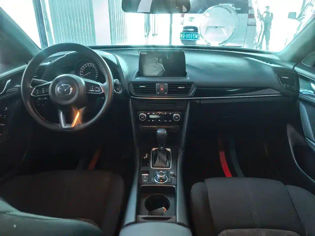 Mazda CX-4 — Фото автомобиля 9