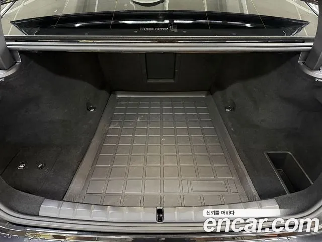 BMW 7 Series G70 — Фото автомобиля 18