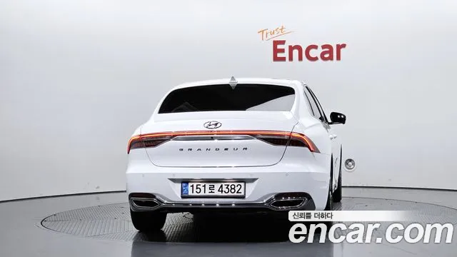 Hyundai Grandeur Grandeur (New) — Фото автомобиля 4