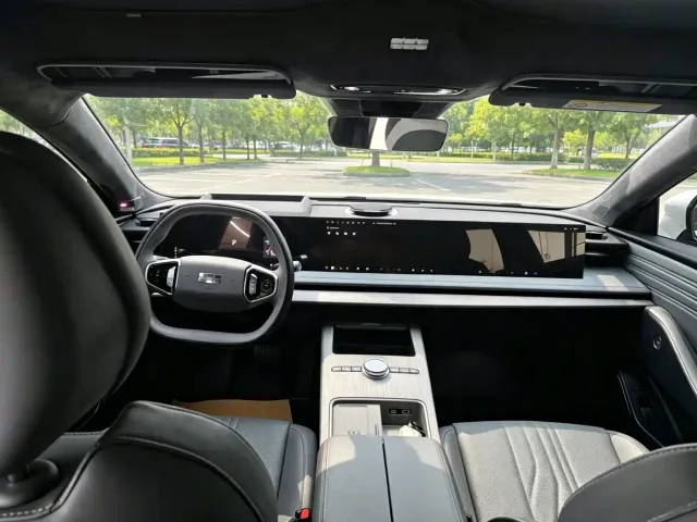 Geely Galaxy E8 — Фото автомобиля 7