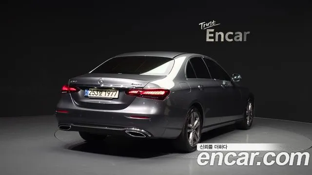 Mercedes-Benz E-Class E-класс W213 E350 4MATIC Avantgarde — Фото автомобиля 2