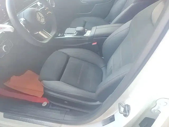 Mercedes-Benz A-Class — Фото автомобиля 14