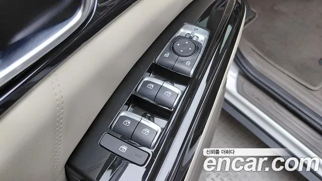 Kia Carnival Generation 4 — Фото автомобиля 30