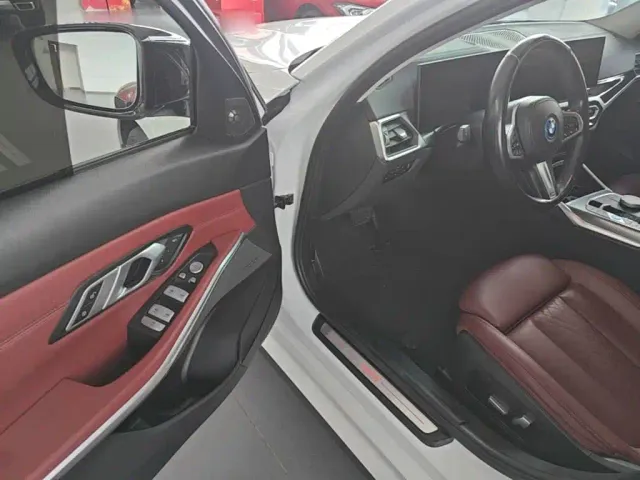 BMW i3 — Фото автомобиля 15