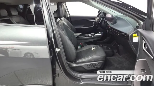 Kia EV6 — Фото автомобиля 16