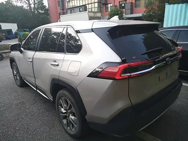 Toyota Wildlander — Фото автомобиля 4