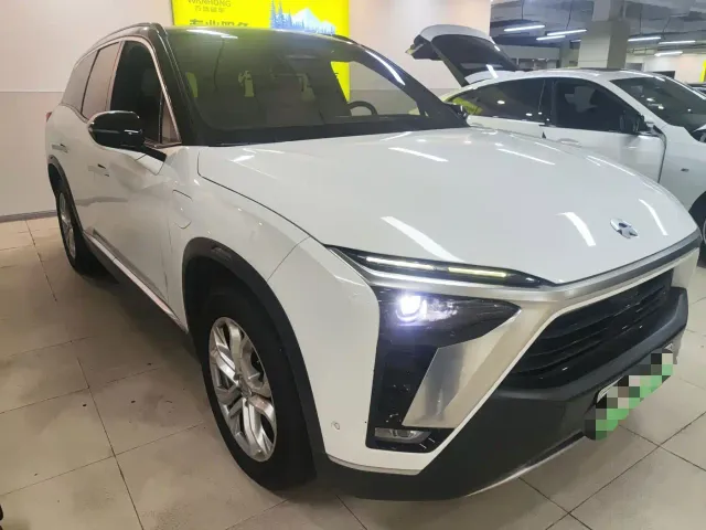 Nio ES8 — Фото автомобиля 2
