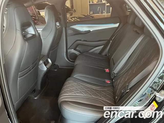 BYD Sealion 7 — Фото автомобиля 11