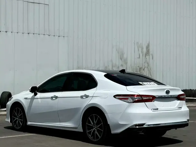 Toyota Camry — Фото автомобиля 7