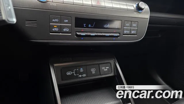 Hyundai Kona — Фото автомобиля 24