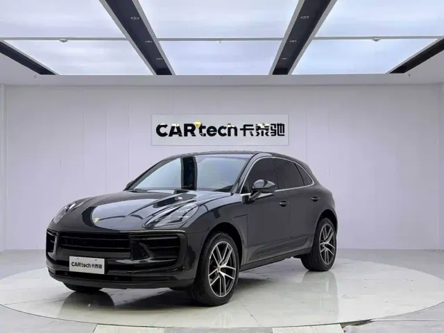 Фотография автомобиля — Porsche Macan