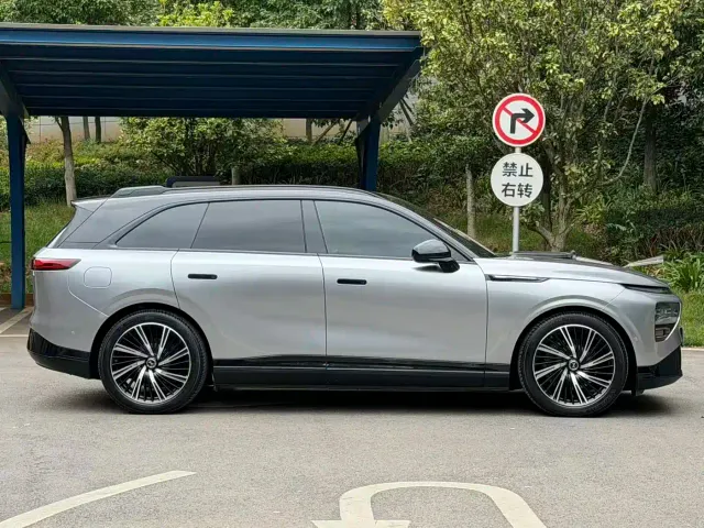 Xpeng G9 — Фото автомобиля 5