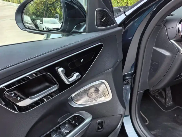 Mercedes-Benz C-Class — Фото автомобиля 5