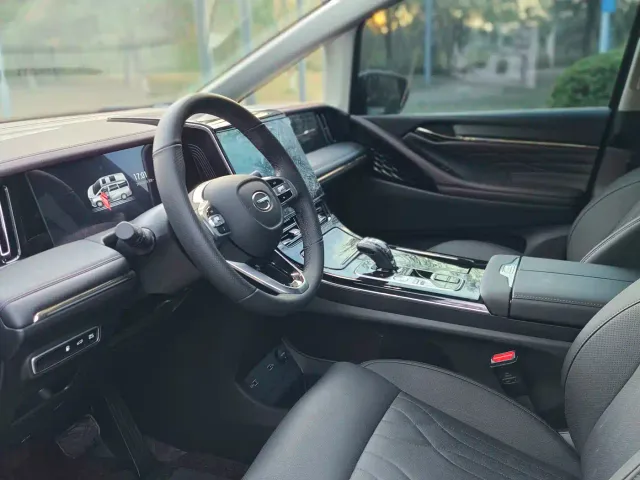 GAC Trumpchi M8 — Фото автомобиля 4