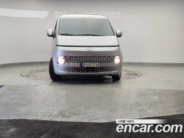 Hyundai Staria Staria Карго 3 места — Фото автомобиля 2