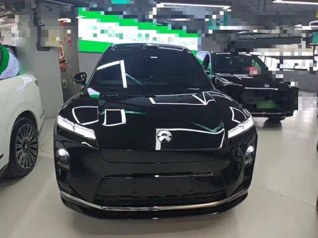 Nio ES8 — Фото автомобиля 2